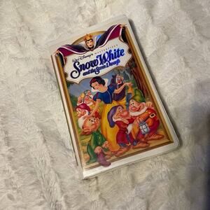 DISNEY Snow White Holographic VHS‎ Tape Vintage